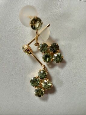 Earrings K18 Gold, green sapphire 0.18ct